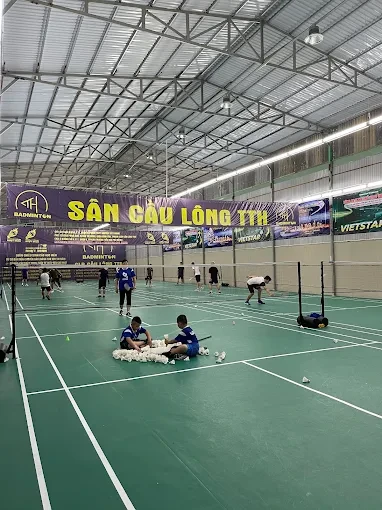 Trung Tâm Huấn Luyện Cầu Lông TTH